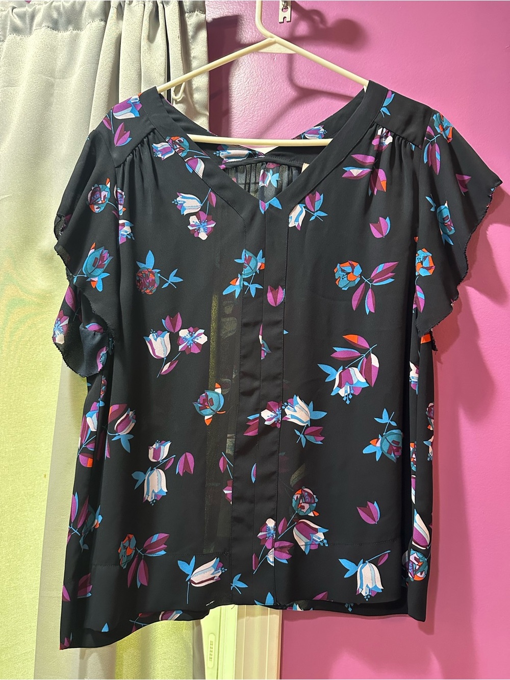 Philosophy Black Floral V-Neck Flutter Sleeve Top